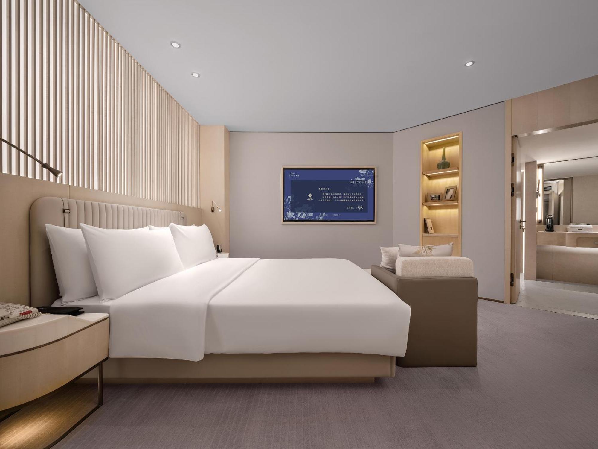 Jinling Tower Magic Three-Bedroom Family Room(Upgraded)